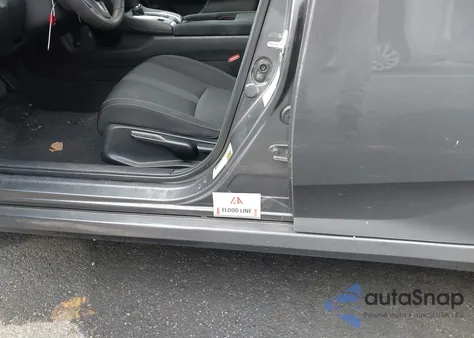 2018 Honda Civic Lx z USA, uszkodzony, nr VIN 2HGFC2F52JH563940